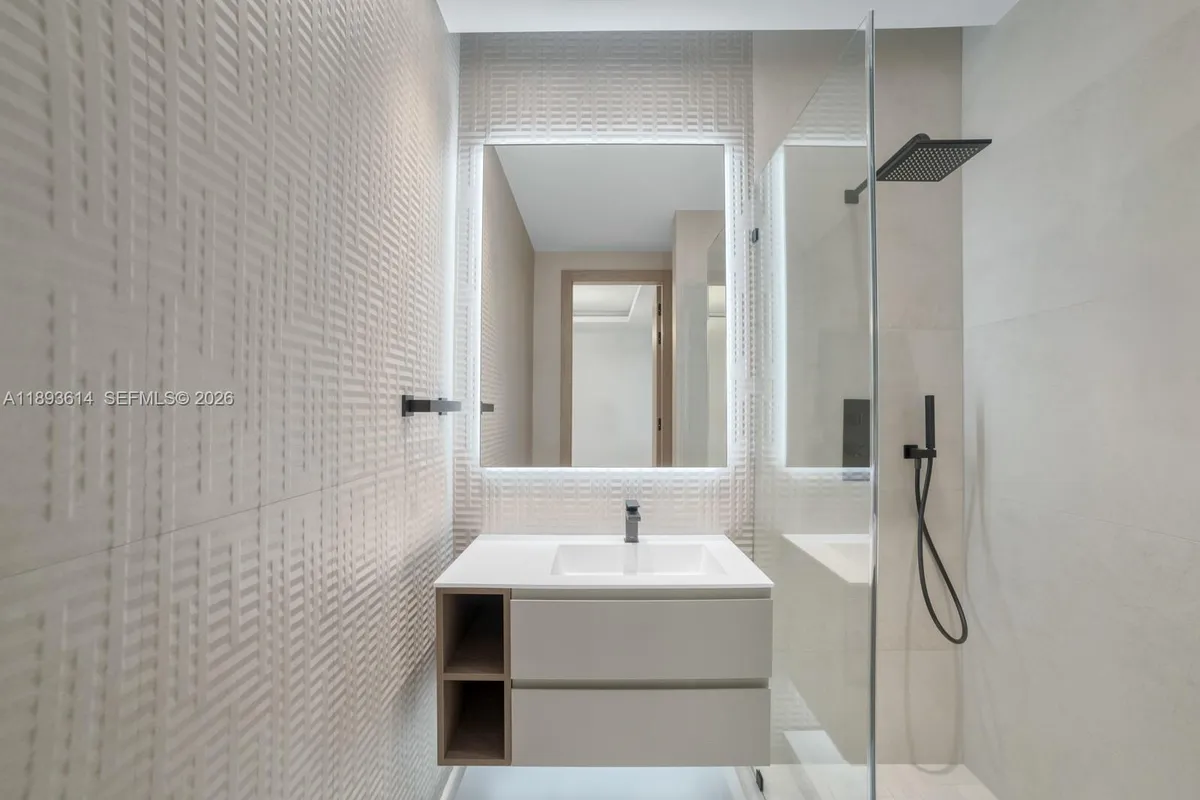 9900 SW 125th Ave, Miami FL 33186