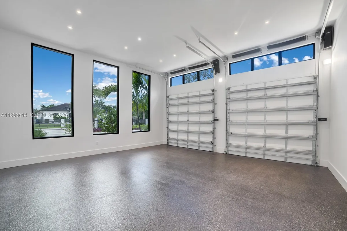 9900 SW 125th Ave, Miami FL 33186