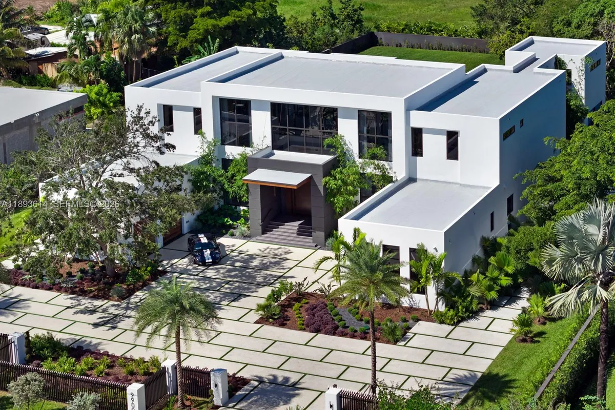 9900 SW 125th Ave, Miami FL 33186