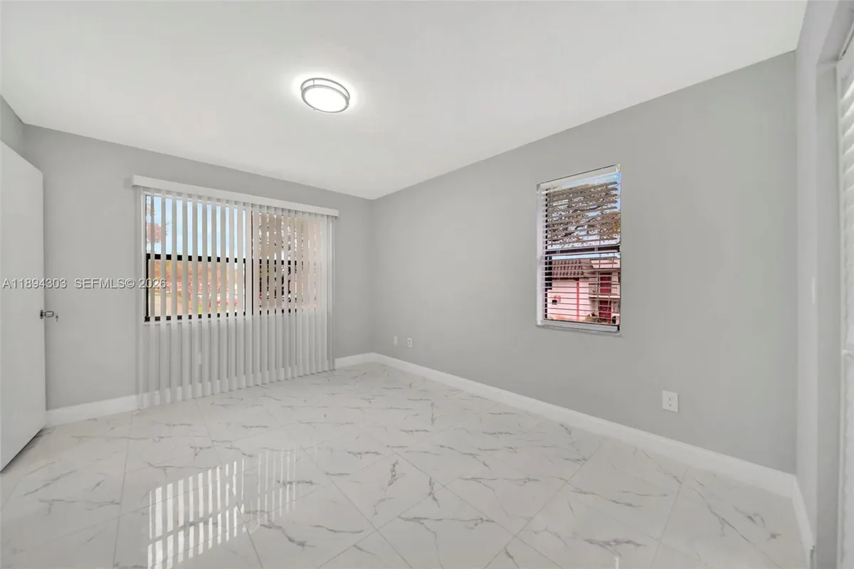 871 NE 207th Ter # 202, Miami FL 33179