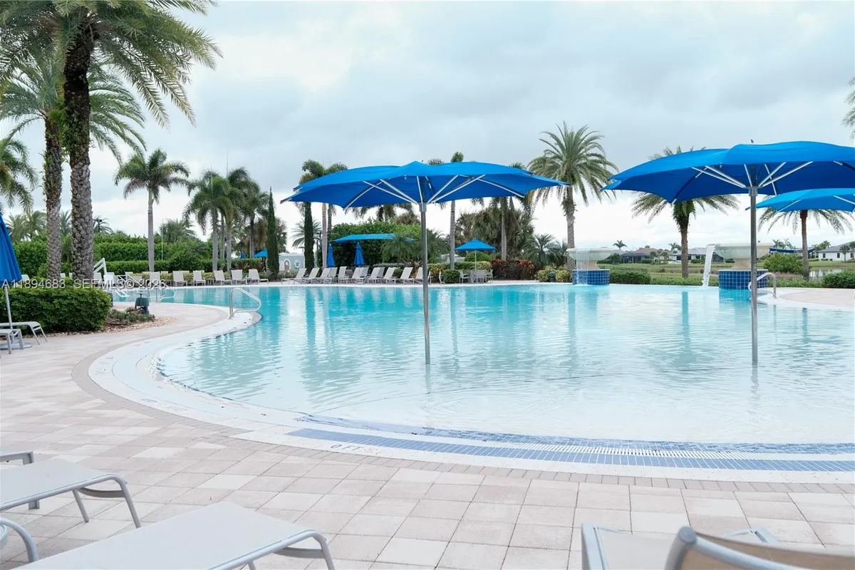 6268 Victory Dr, Ave Maria FL 34142