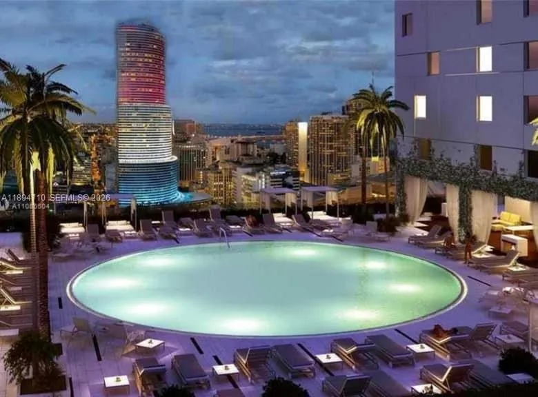 55 SE 6th St # 4004, Miami FL 33131