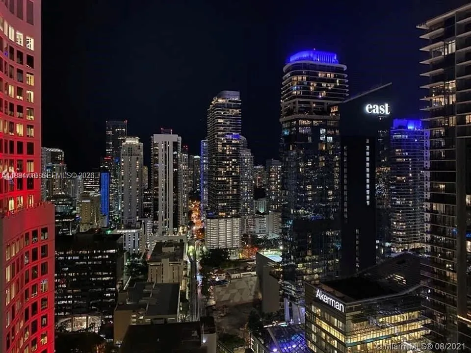 55 SE 6th St # 4004, Miami FL 33131