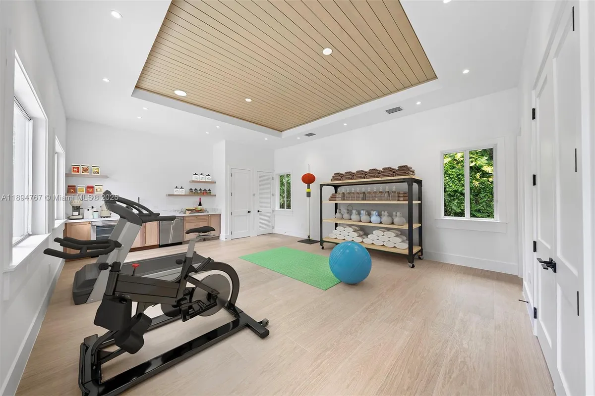 7900 SW 118th St, Pinecrest FL 33156