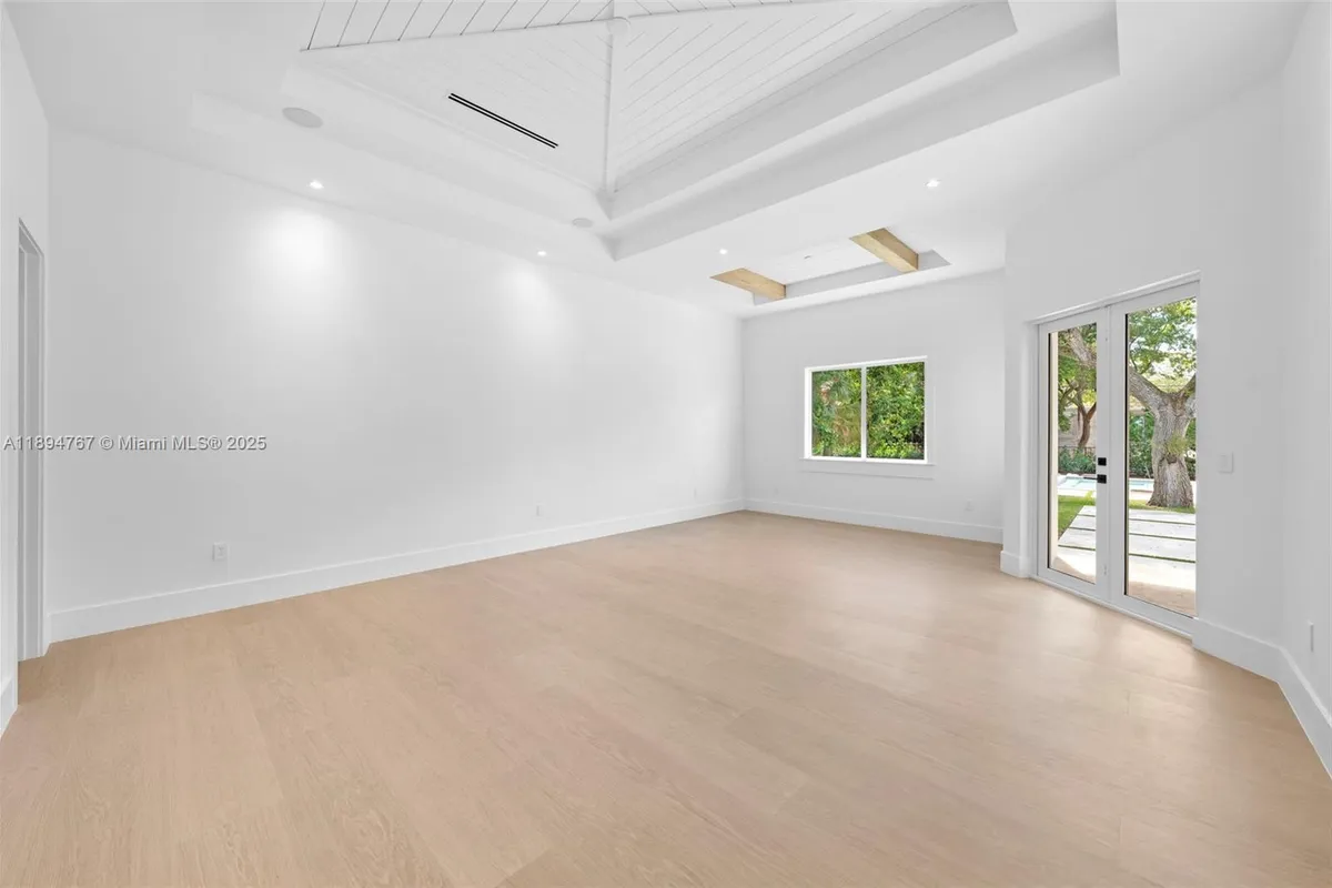 7900 SW 118th St, Pinecrest FL 33156