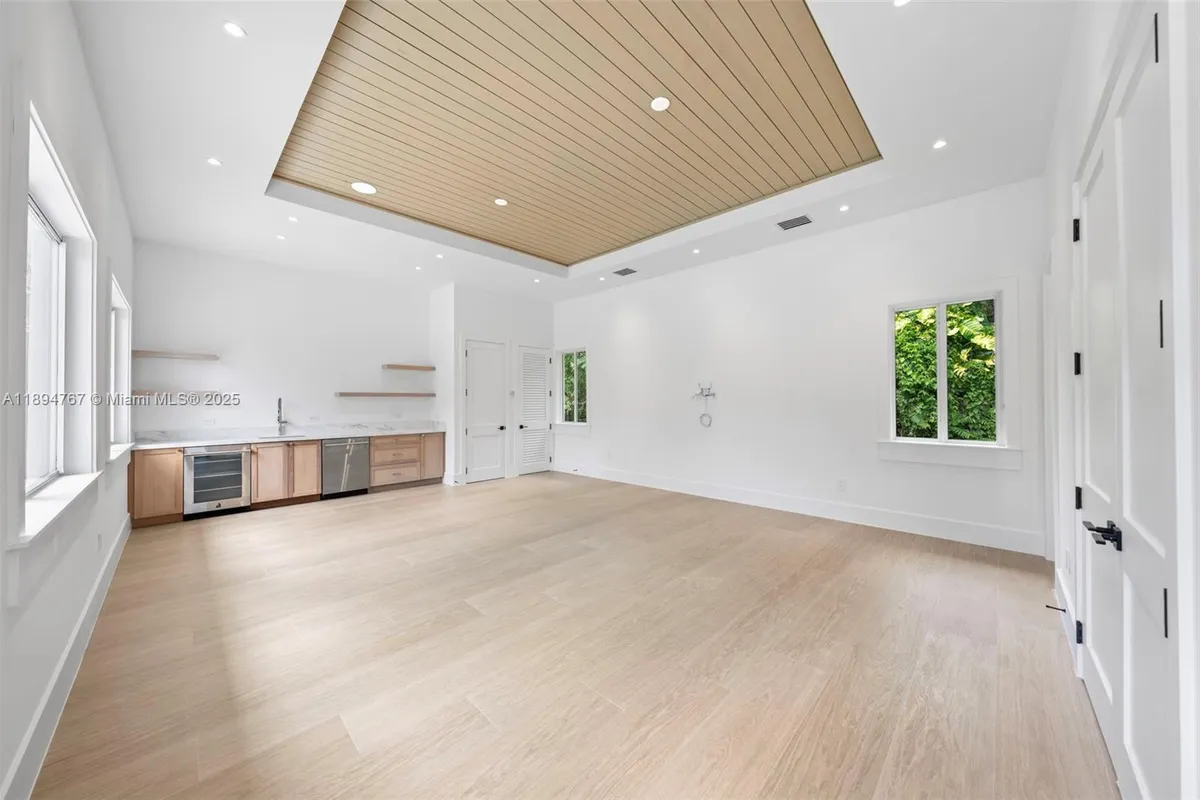 7900 SW 118th St, Pinecrest FL 33156