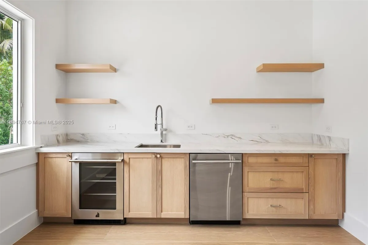 7900 SW 118th St, Pinecrest FL 33156