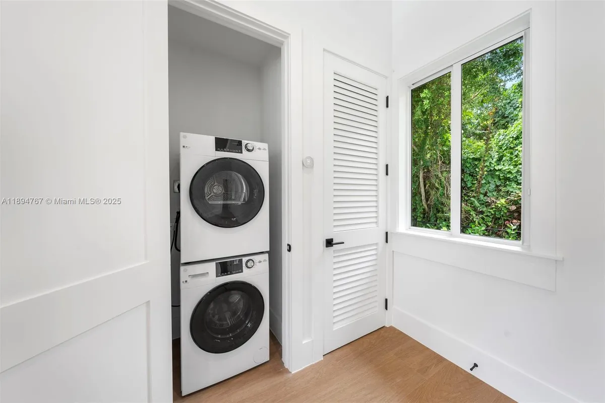 7900 SW 118th St, Pinecrest FL 33156