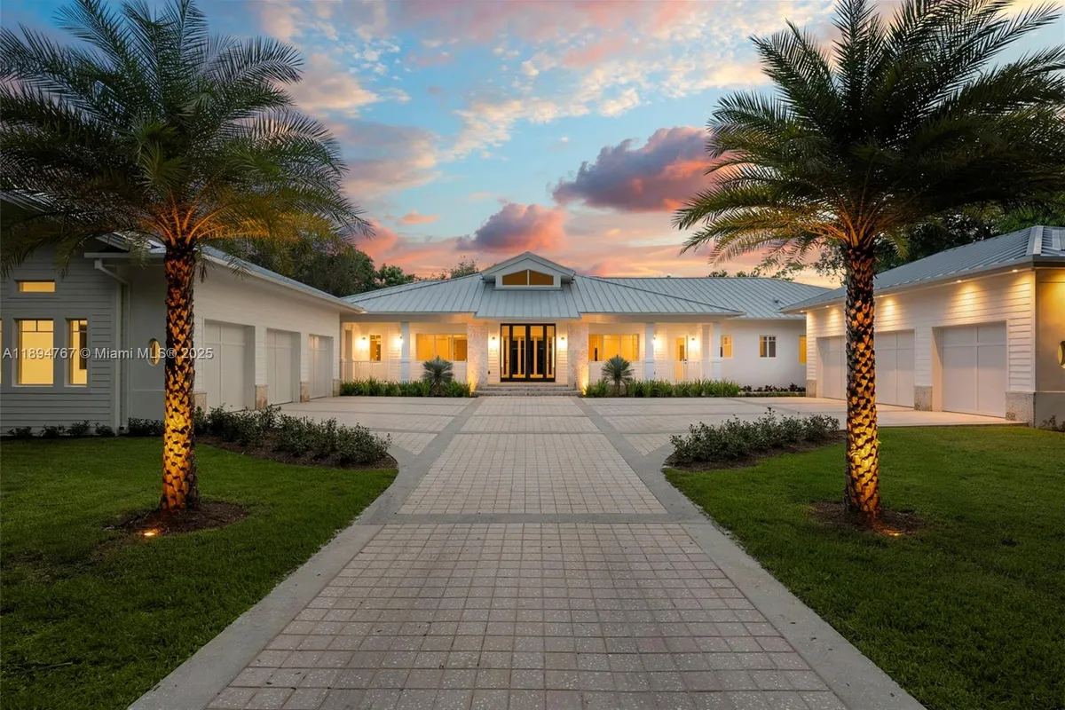 7900 SW 118th St, Pinecrest FL 33156