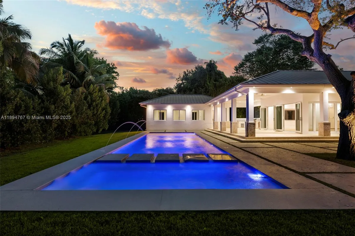 7900 SW 118th St, Pinecrest FL 33156