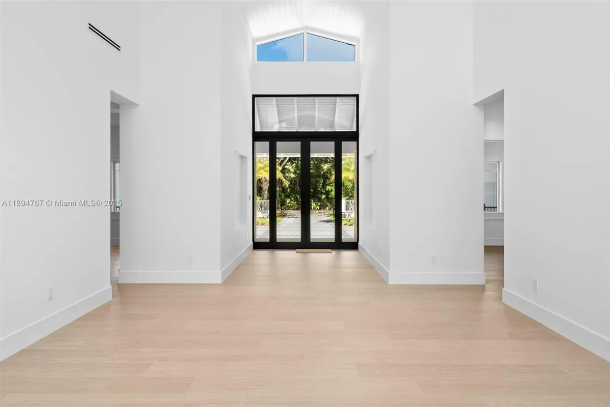 7900 SW 118th St, Pinecrest FL 33156