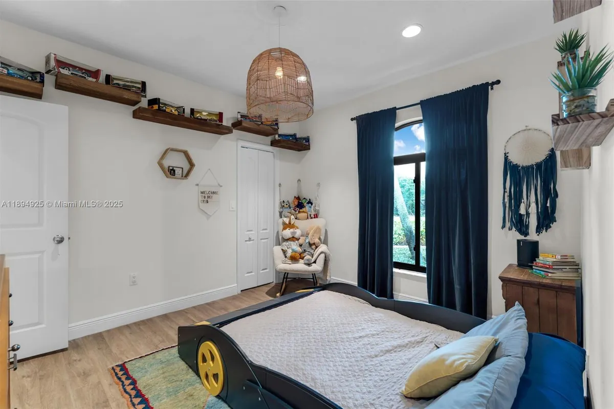 12019 SW 77th Ter, Miami FL 33183