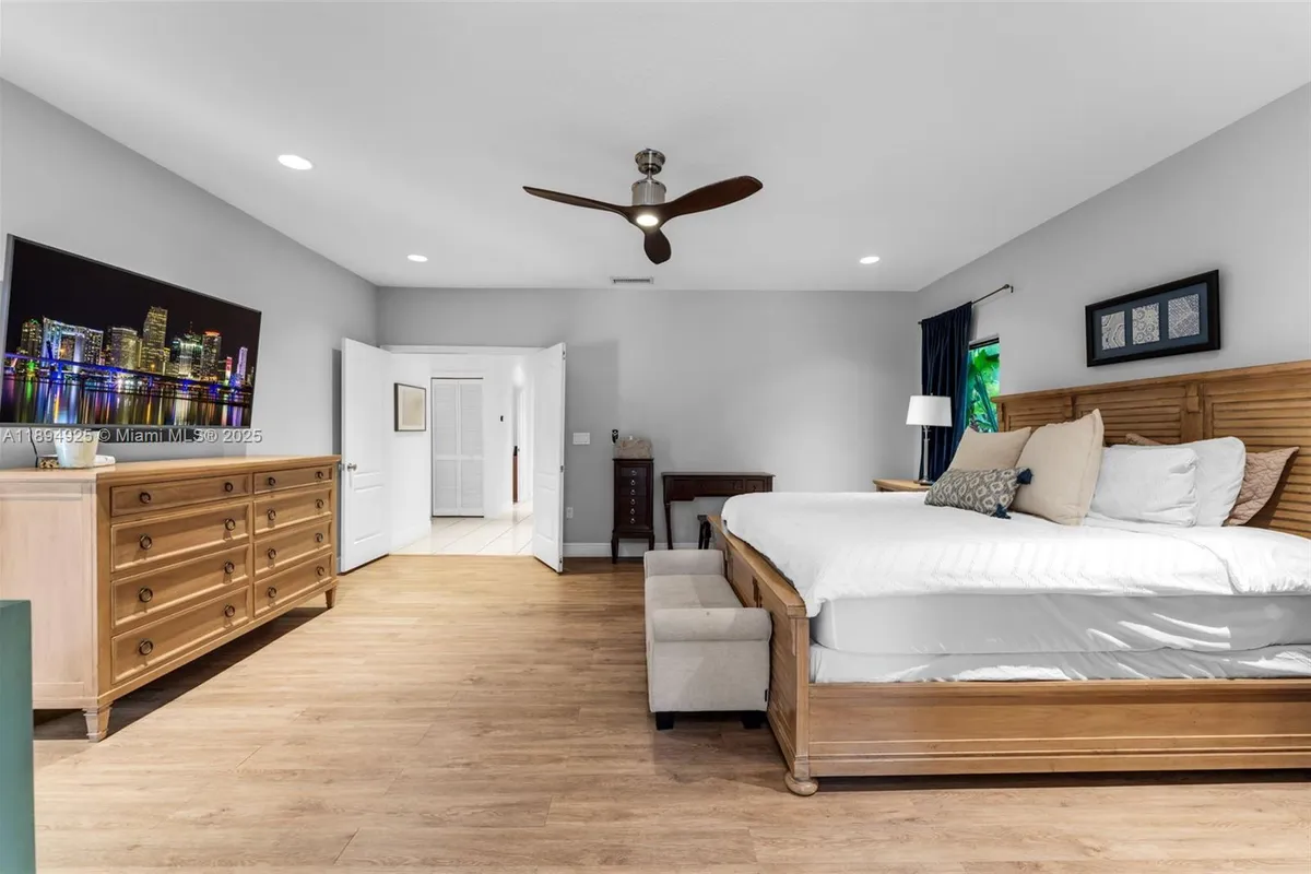 12019 SW 77th Ter, Miami FL 33183