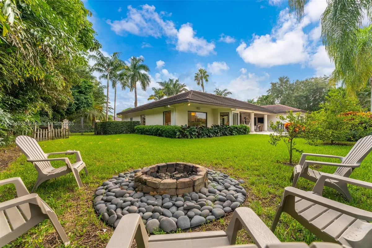 12019 SW 77th Ter, Miami FL 33183