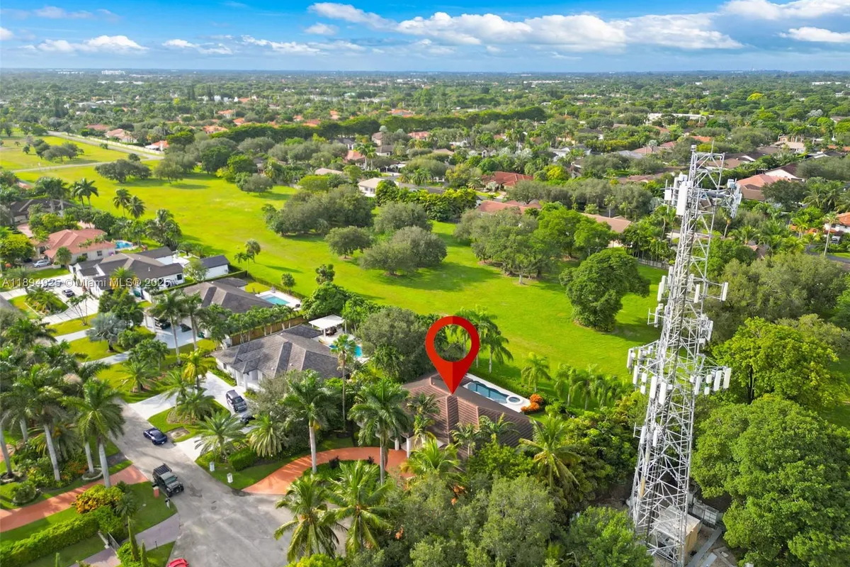 12019 SW 77th Ter, Miami FL 33183