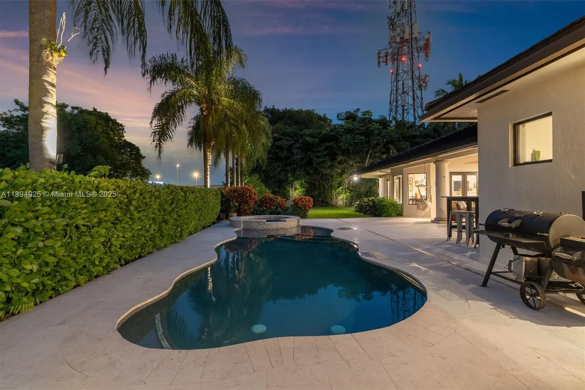 12019 SW 77th Ter, Miami FL 33183