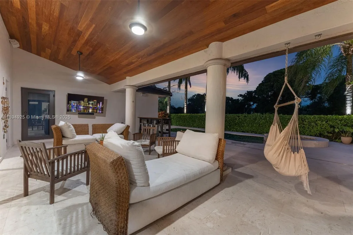 12019 SW 77th Ter, Miami FL 33183