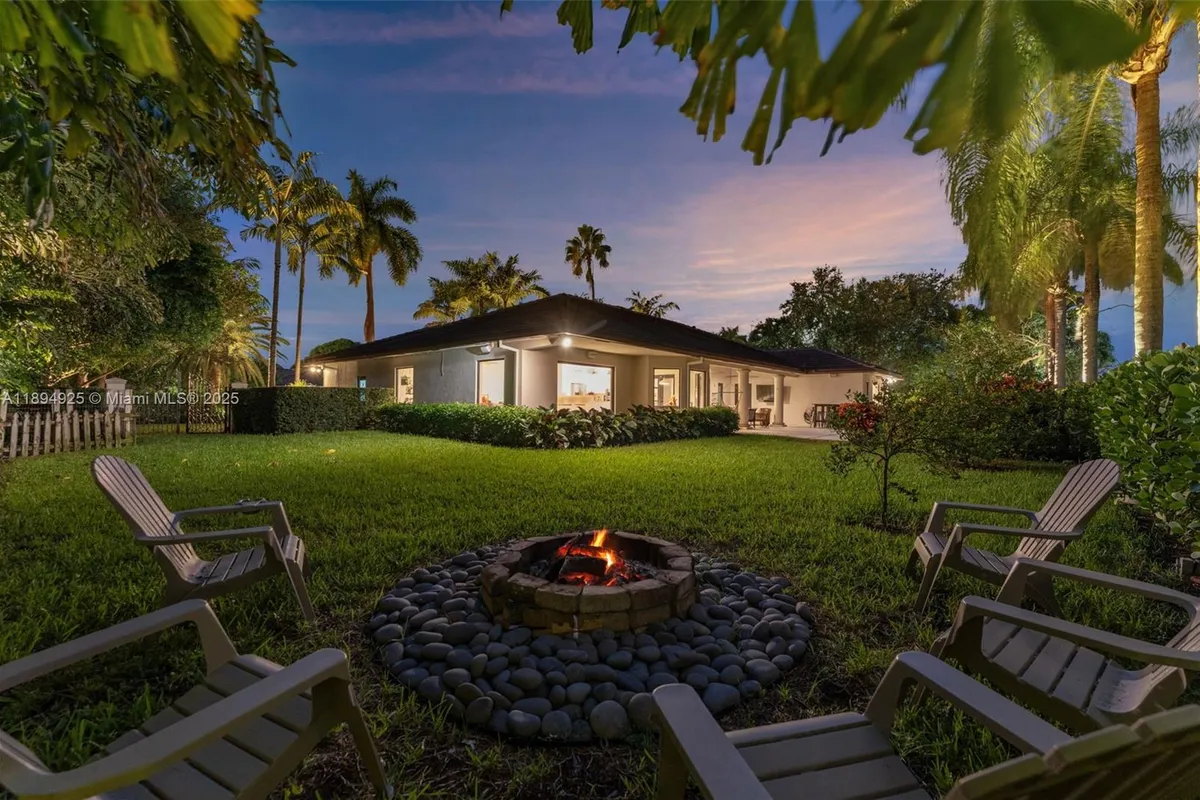 12019 SW 77th Ter, Miami FL 33183