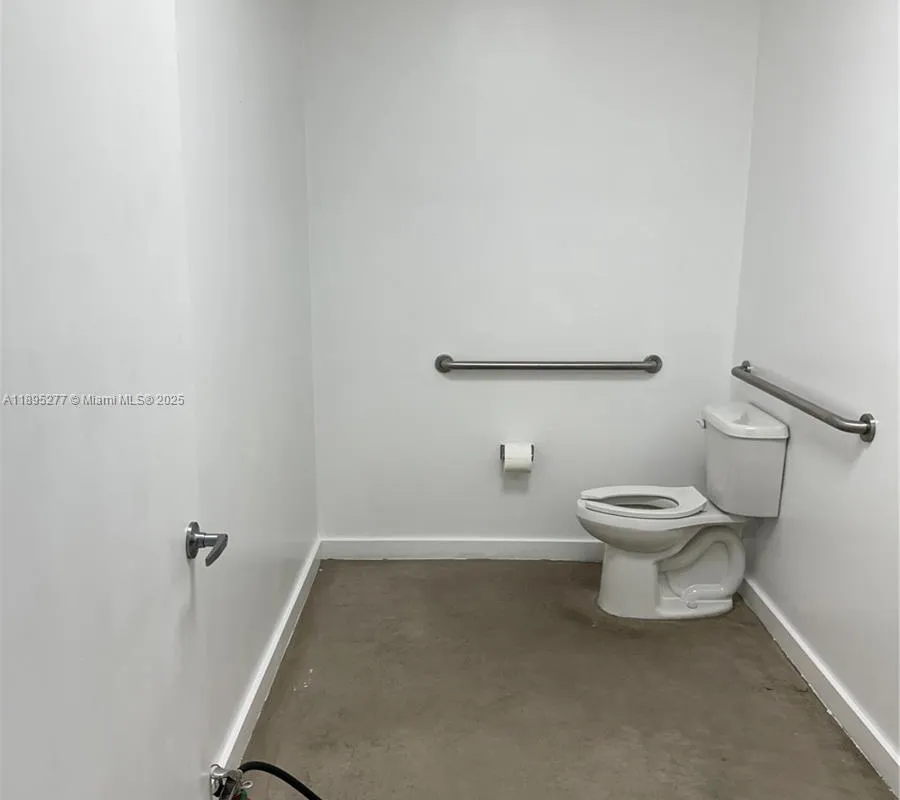 1870 NW 21 TERRACE, Miami FL 33142