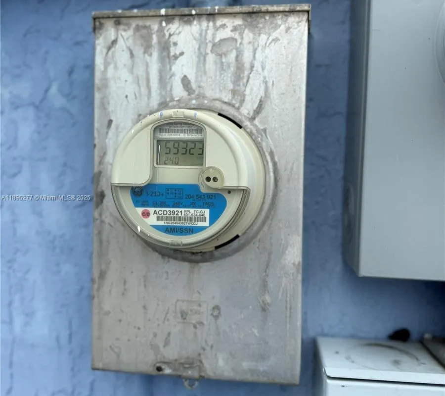 1870 NW 21 TERRACE, Miami FL 33142