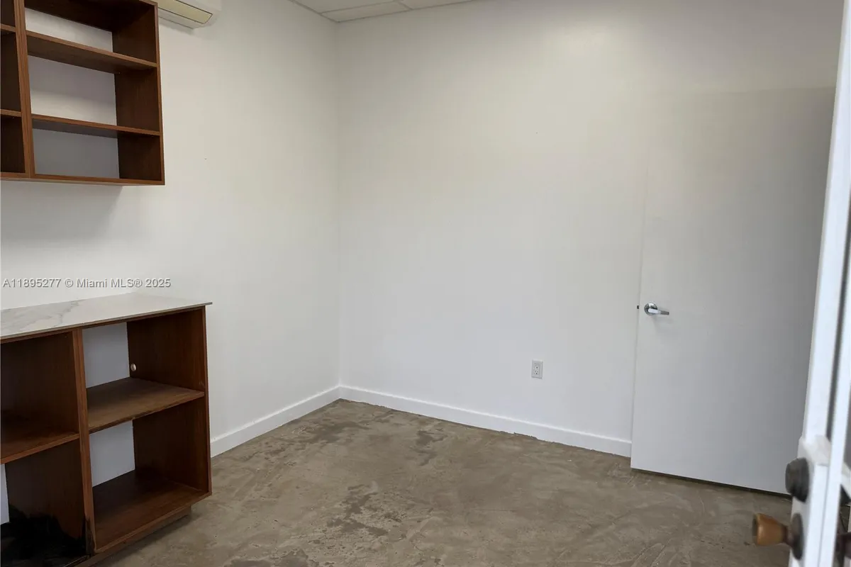 1870 NW 21 TERRACE, Miami FL 33142