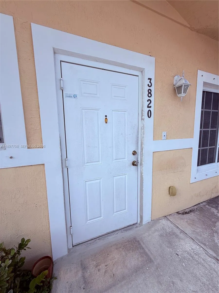 3820 SW 48th Ave # 31, Pembroke Park FL 33023