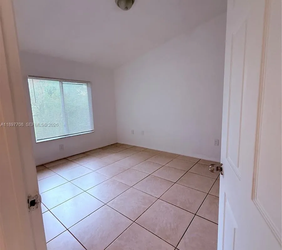 3820 SW 48th Ave # 31, Pembroke Park FL 33023