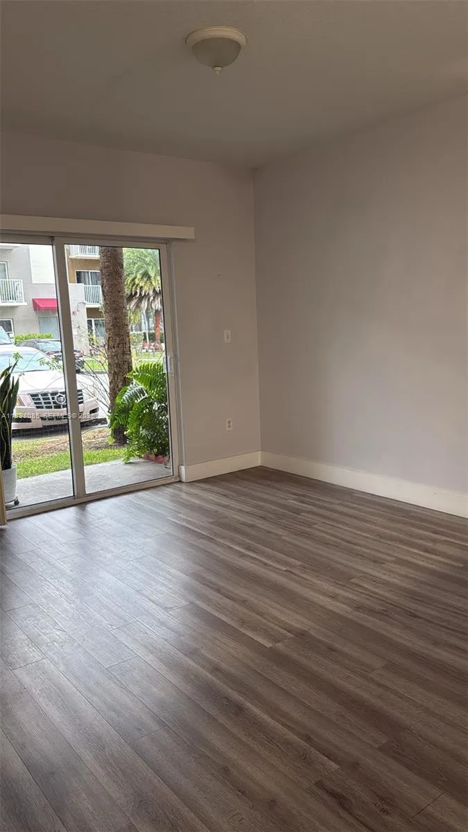 11060 SW 196th St # 103, Cutler Bay FL 33157