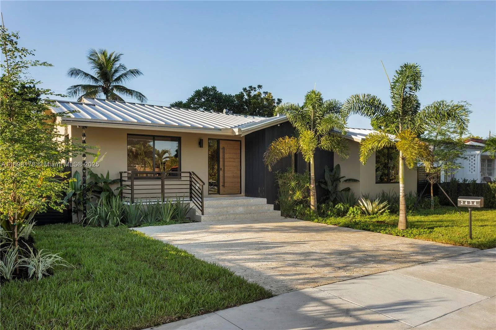 2434 SW 19th St, Miami FL 33145