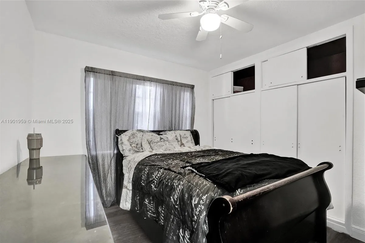 6300 SW 62nd Pl, South Miami FL 33143