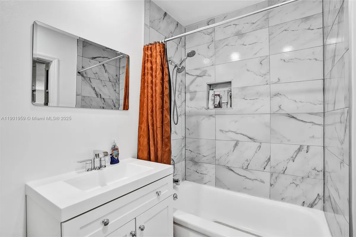 6300 SW 62nd Pl, South Miami FL 33143