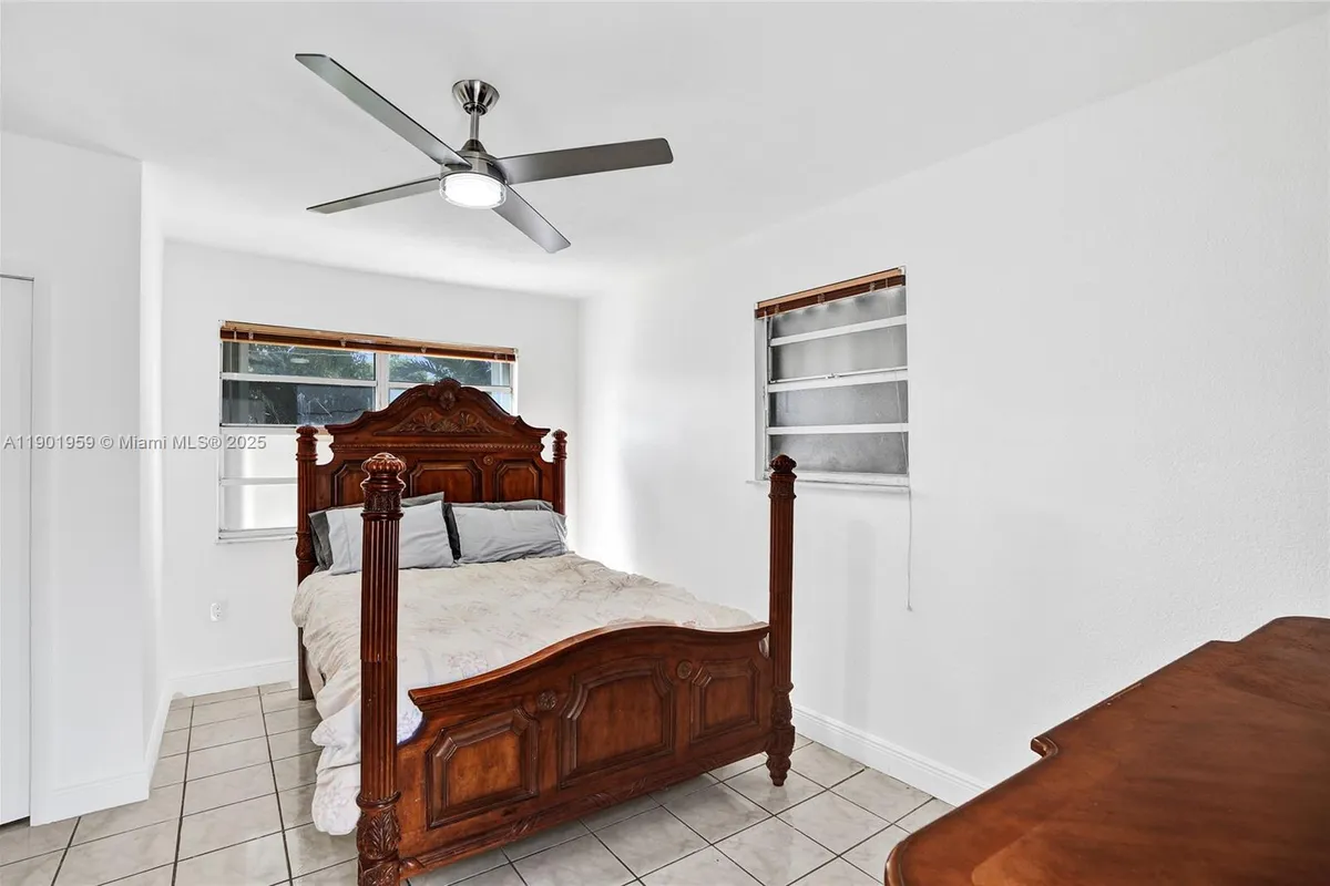 6300 SW 62nd Pl, South Miami FL 33143