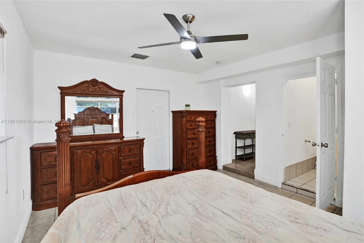 6300 SW 62nd Pl, South Miami FL 33143