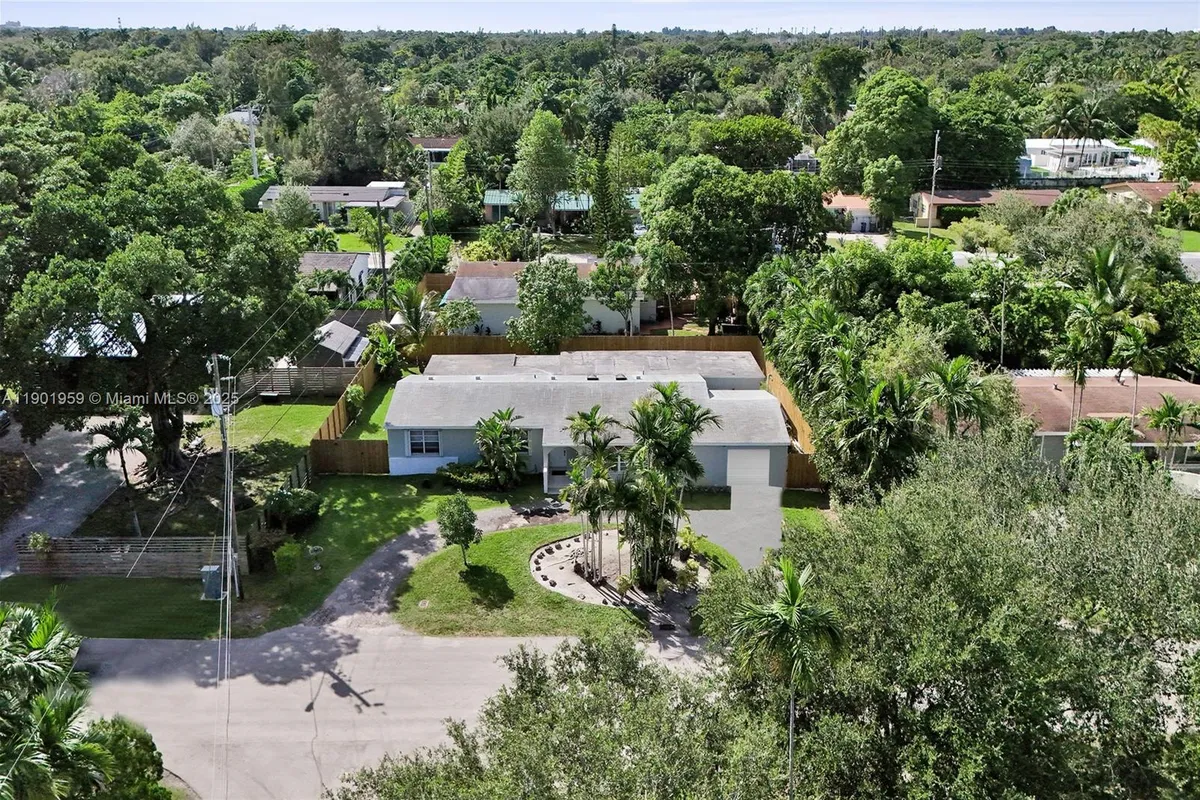 6300 SW 62nd Pl, South Miami FL 33143