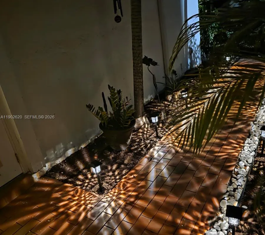 10610 SW 128th Ave, Miami FL 33186