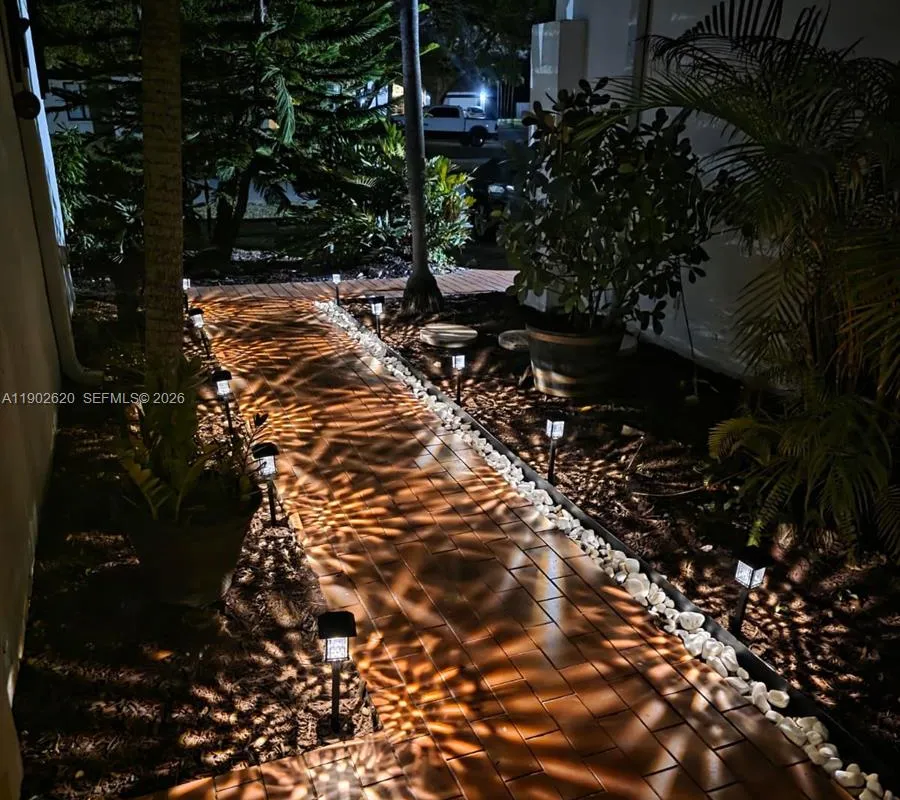 10610 SW 128th Ave, Miami FL 33186