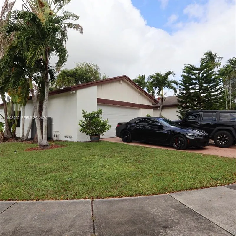 10610 SW 128th Ave, Miami FL 33186