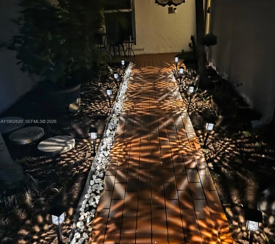 10610 SW 128th Ave, Miami FL 33186