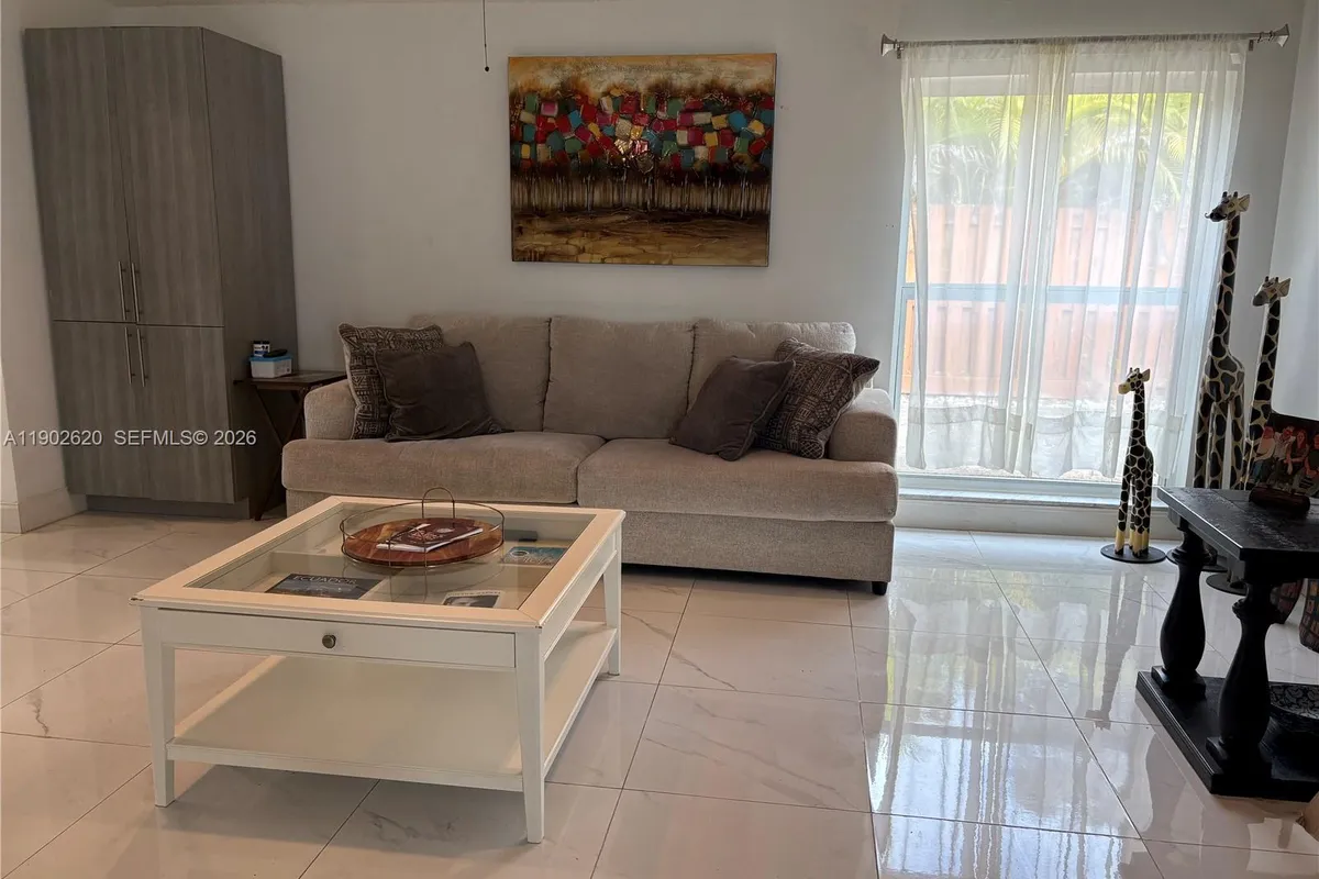 10610 SW 128th Ave, Miami FL 33186