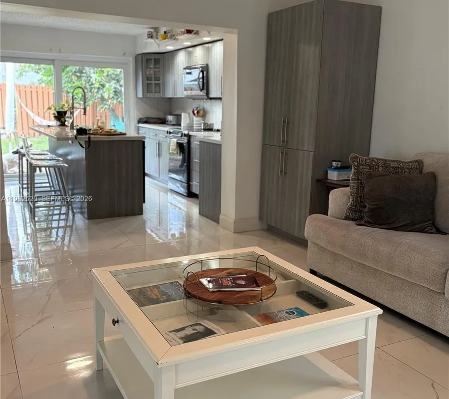 10610 SW 128th Ave, Miami FL 33186