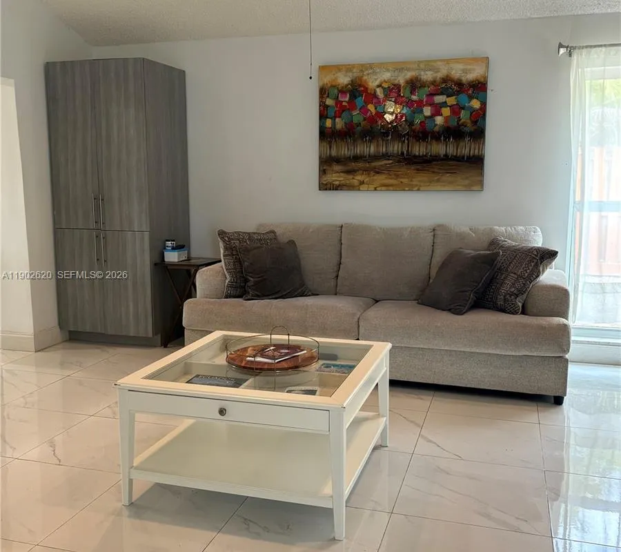 10610 SW 128th Ave, Miami FL 33186