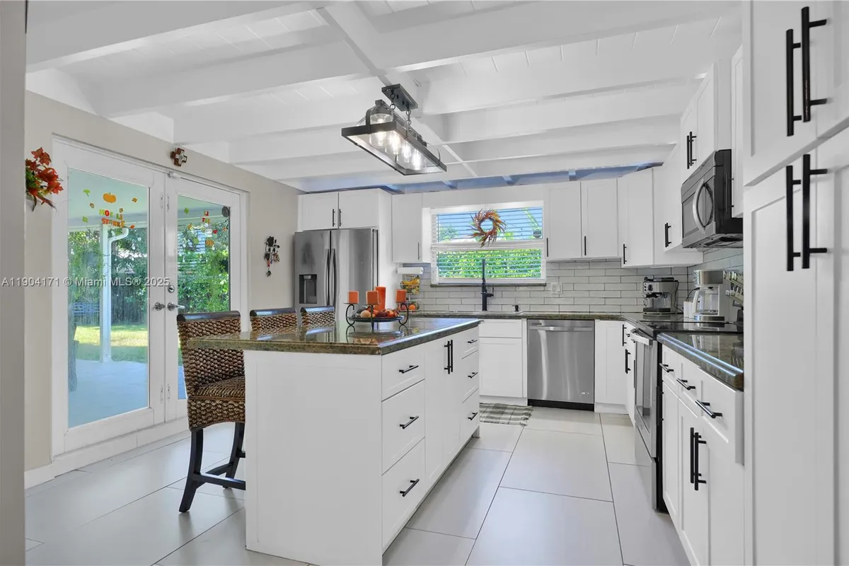 4200 SW 60th Ct, Miami FL 33155