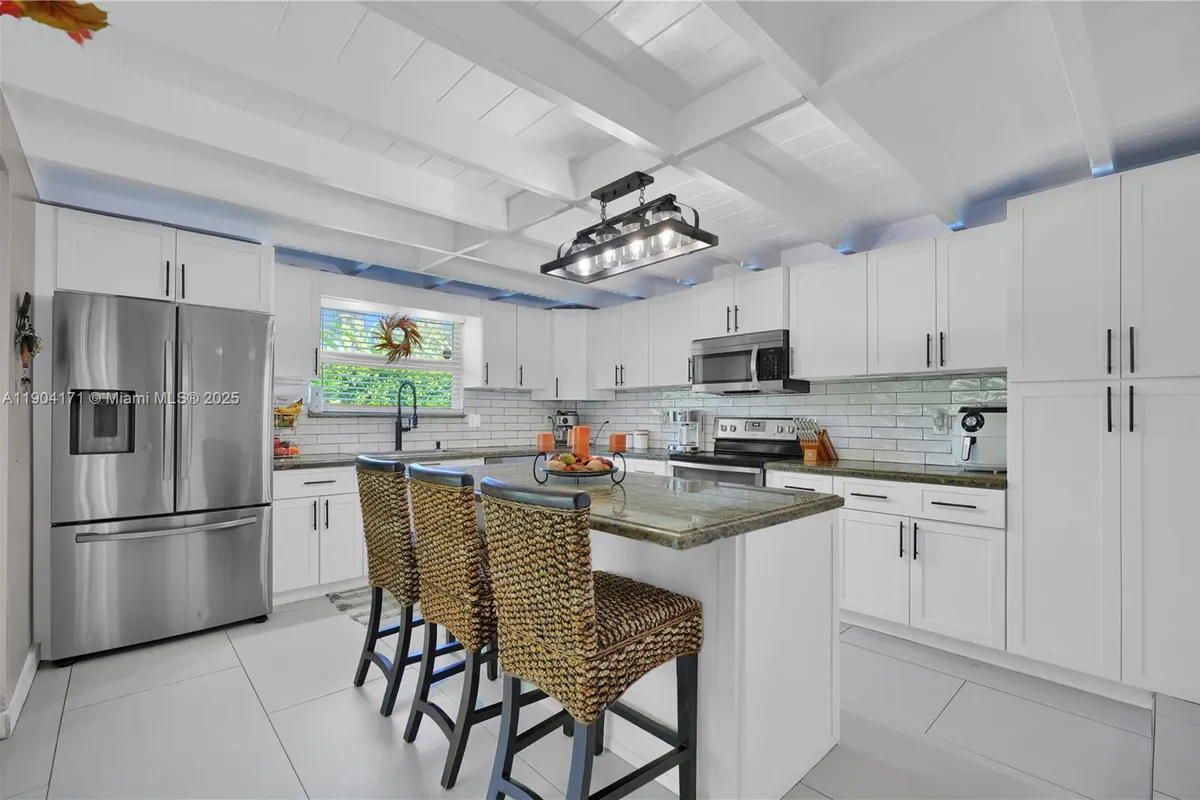 4200 SW 60th Ct, Miami FL 33155