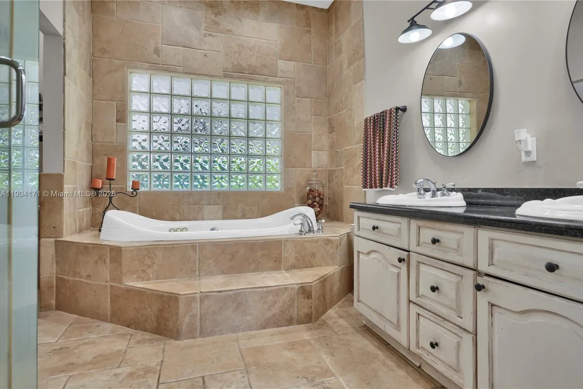 4200 SW 60th Ct, Miami FL 33155