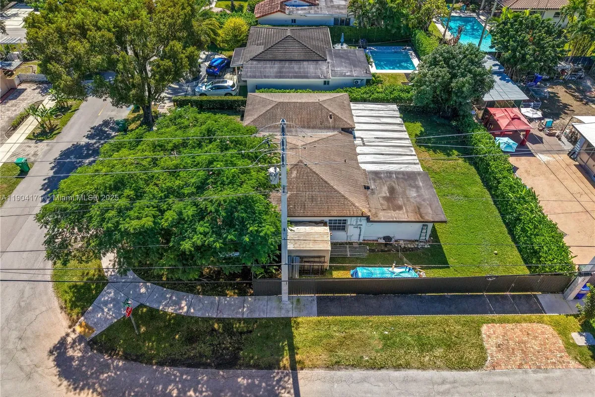 4200 SW 60th Ct, Miami FL 33155