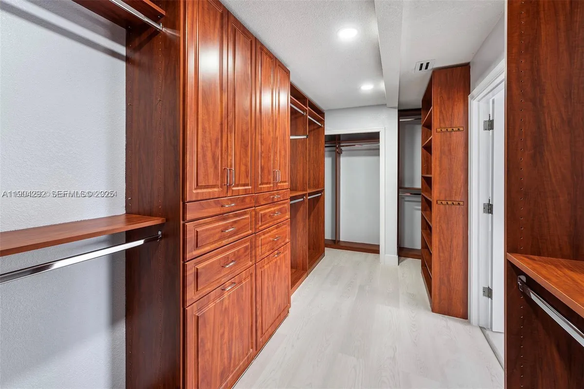 2445 SE 8 St, Pompano Beach FL 33062