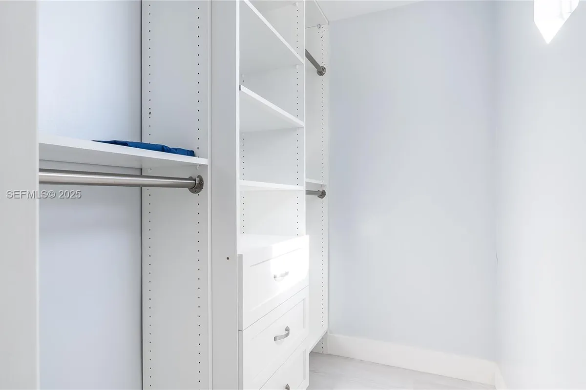 2445 SE 8 St, Pompano Beach FL 33062