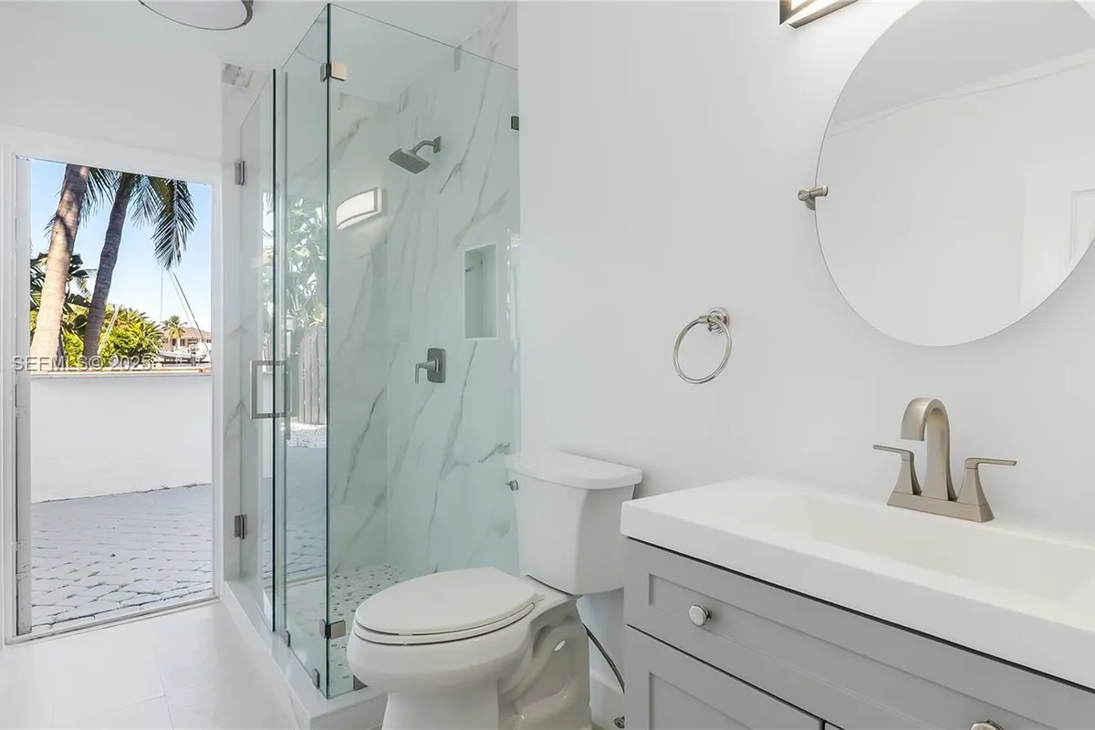 2445 SE 8 St, Pompano Beach FL 33062