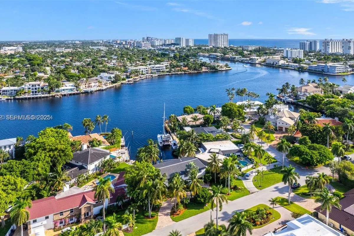 2445 SE 8 St, Pompano Beach FL 33062