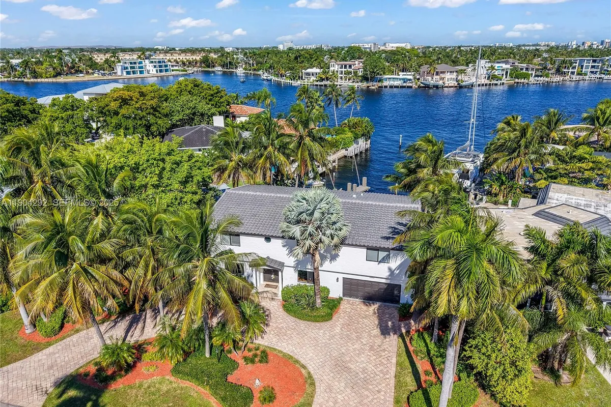 2445 SE 8 St, Pompano Beach FL 33062